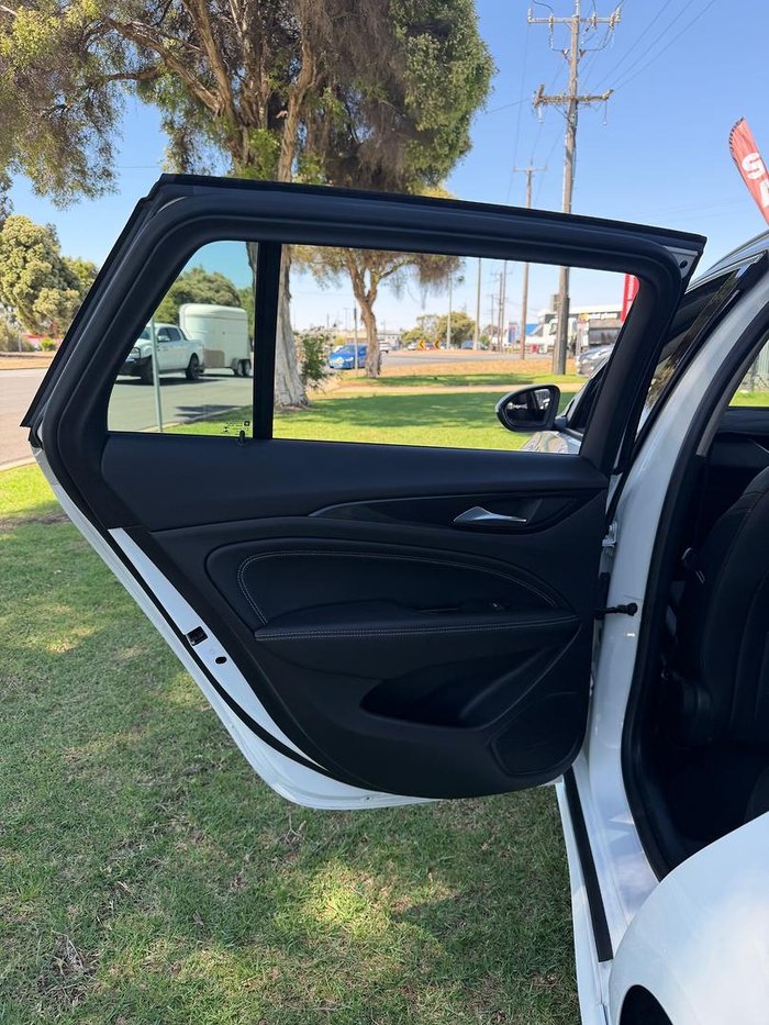 2018 Holden Commodore RS