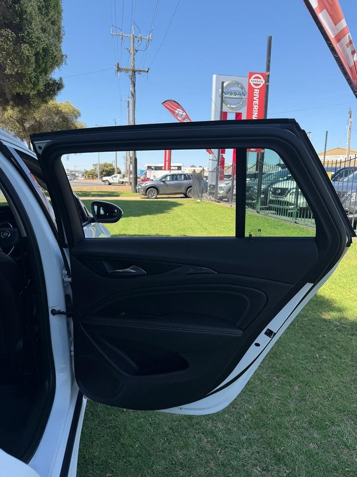 2018 Holden Commodore RS