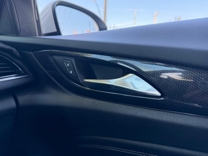 2018 Holden Commodore RS