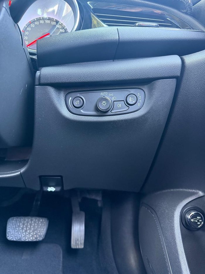 2018 Holden Commodore RS