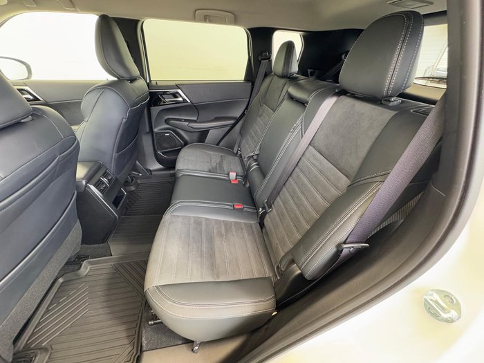 2025 Mitsubishi Outlander Aspire