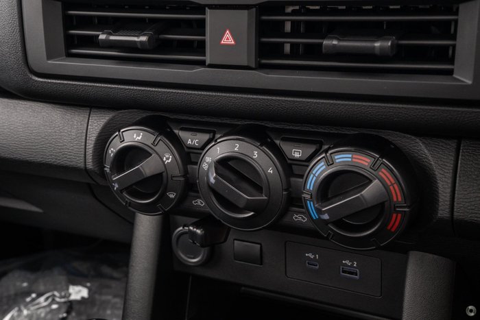 2025 Mitsubishi Triton GLX