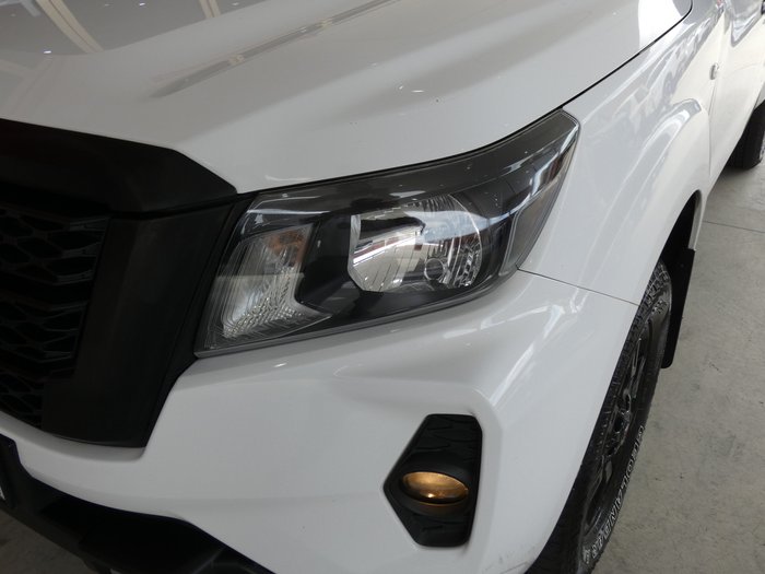 2021 Nissan Navara SL