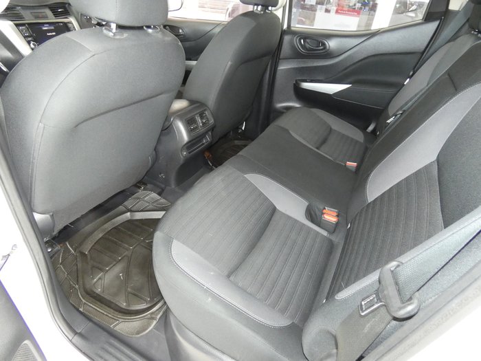 2021 Nissan Navara SL