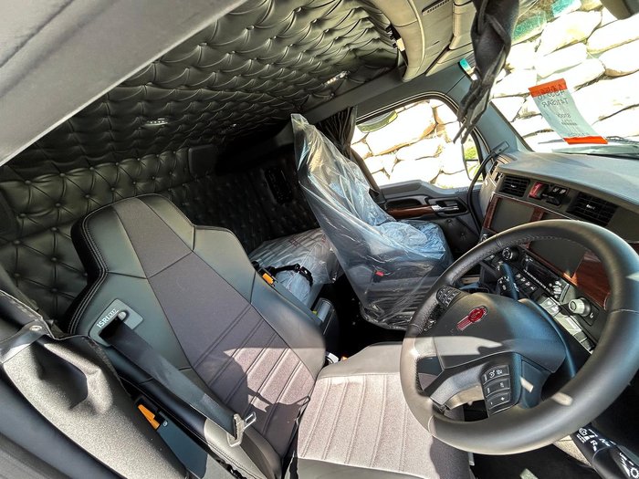 2025 Kenworth T410 Series T410SAR