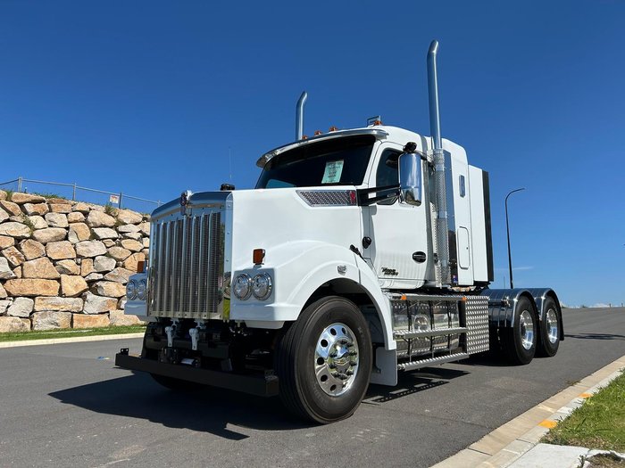 2025 Kenworth T410 Series