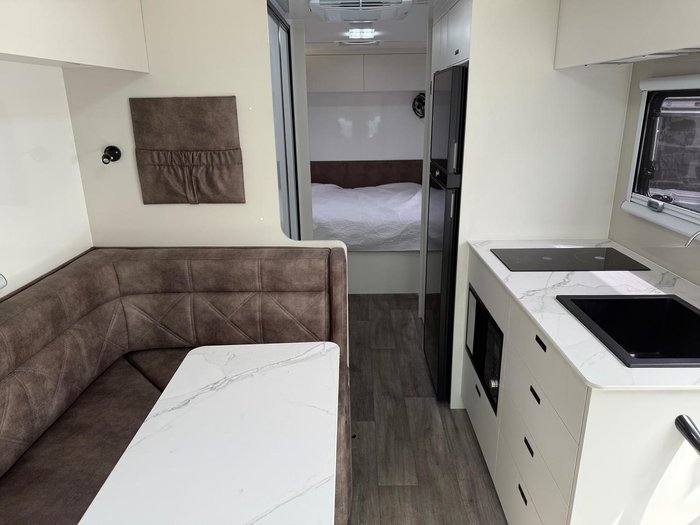 2025 JB Caravans Jb Touring Rear Bed Queen