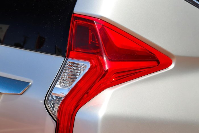 2016 Mitsubishi Pajero Sport GLS