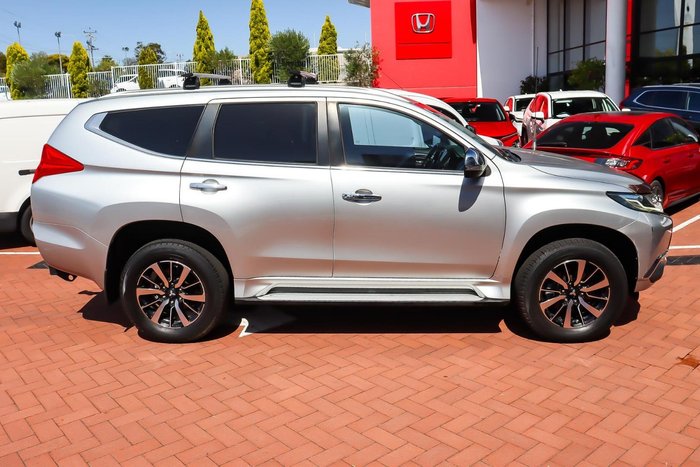2016 Mitsubishi Pajero Sport GLS