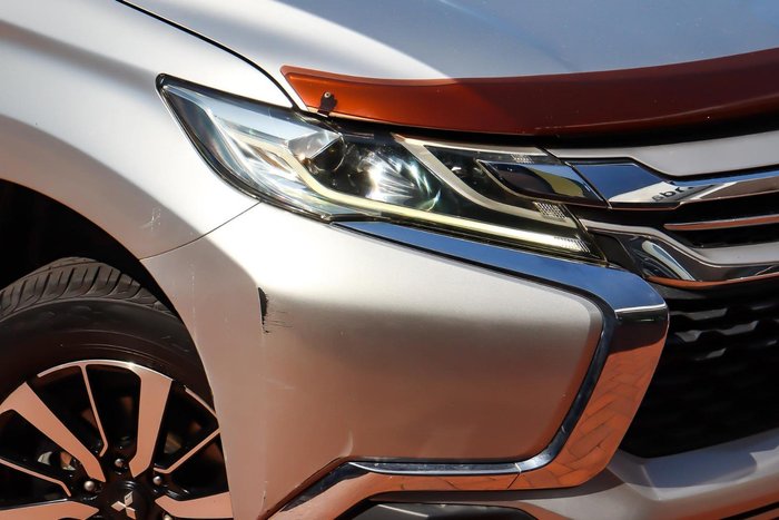 2016 Mitsubishi Pajero Sport GLS