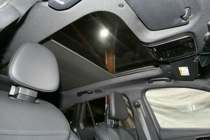 2024 Mercedes-Benz GLC-Class GLC300