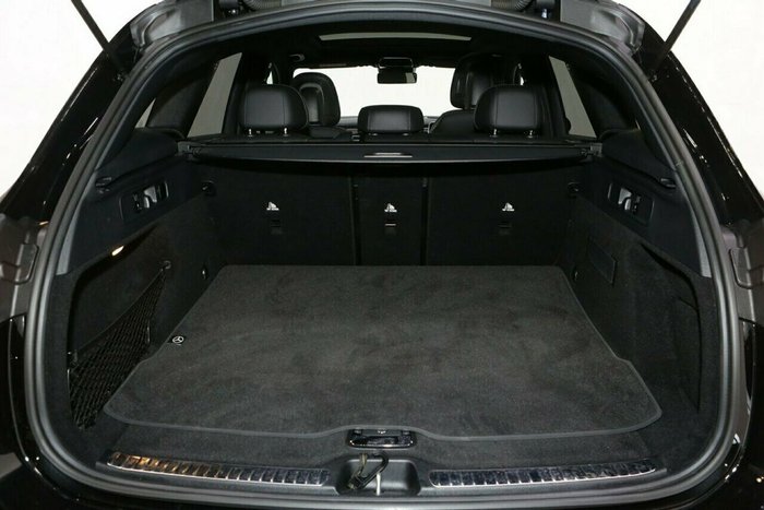 2024 Mercedes-Benz GLC-Class GLC300