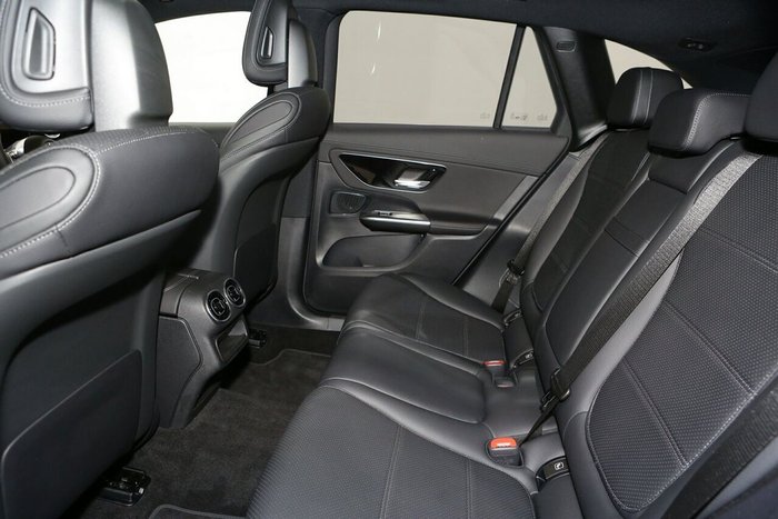 2024 Mercedes-Benz GLC-Class GLC300