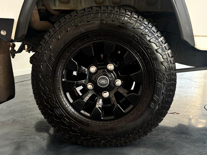 2012 Land Rover Defender 90 MY12 4X4 Constant Fuji White