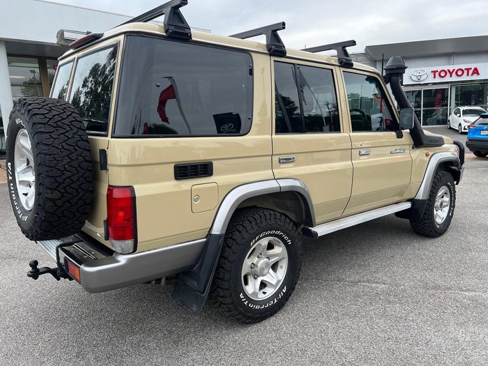 2020 Toyota Landcruiser GXL