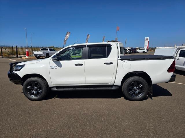 2021 Toyota Hilux 4x4 2.8L DSL D/C/C 6AT SR Glacier White