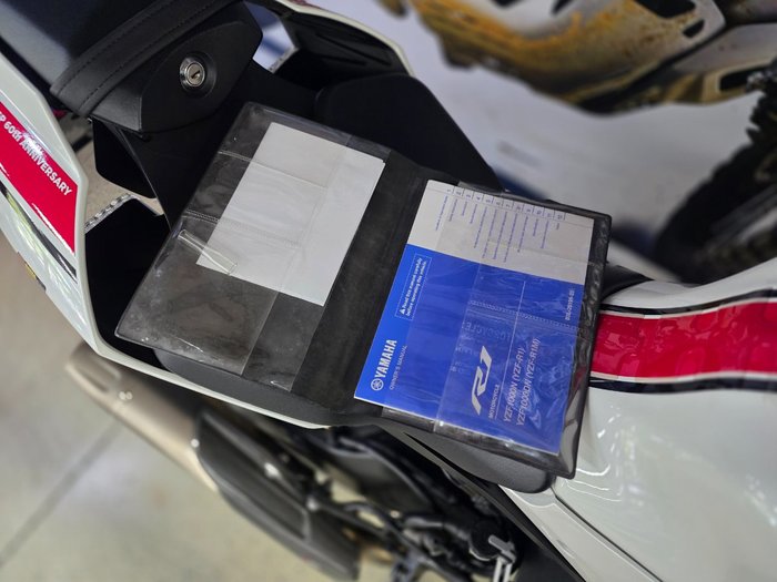 2022 Yamaha YZF-R1WGP 60TH ANNIV WHITE