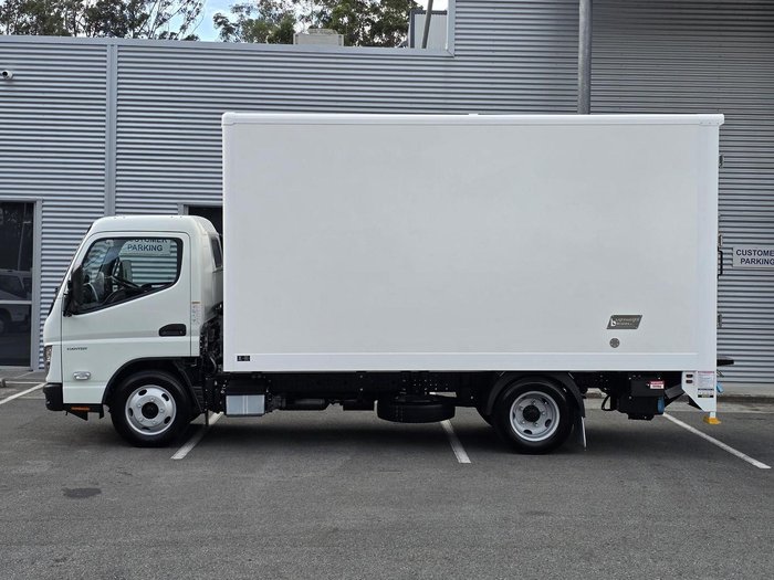 2025 Fuso Canter 515 WHITE
