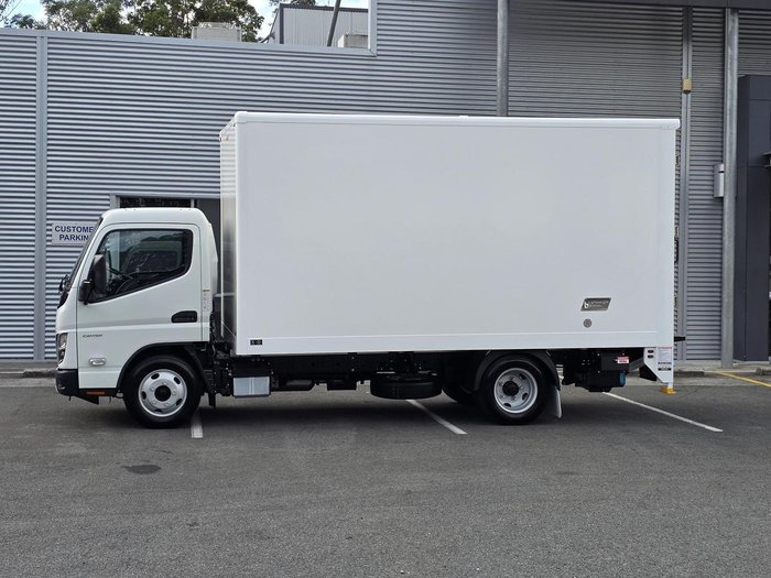 2025 Fuso Canter 515 WHITE