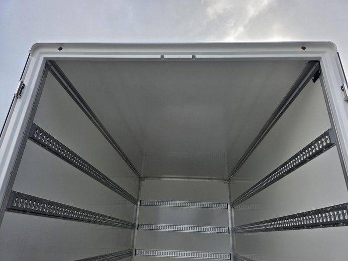 2025 Fuso Canter 515 WHITE