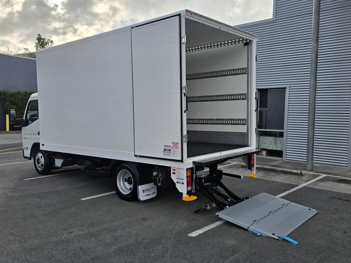 2025 Fuso Canter 515 WHITE