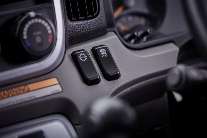 2025 Fuso Canter 515 WHITE