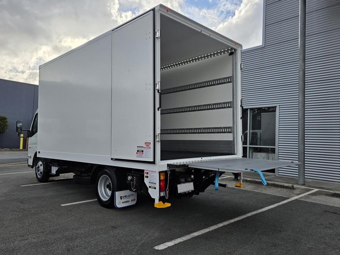 2025 Fuso Canter 515 WHITE