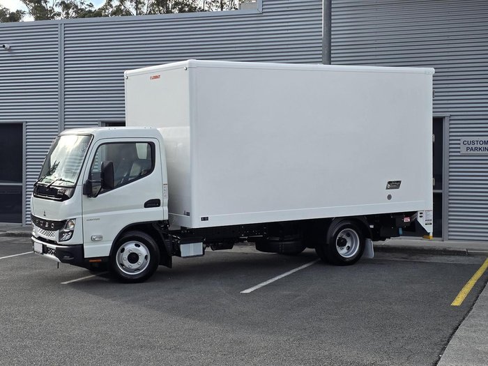 2025 Fuso Canter 515 WHITE