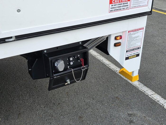 2025 Fuso Canter 515 WHITE