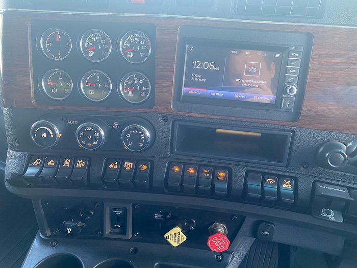 2021 Kenworth T610 Series T610SAR