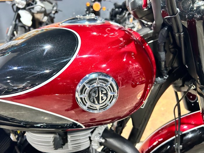 2025 Royal Enfield GOAN 350 RED