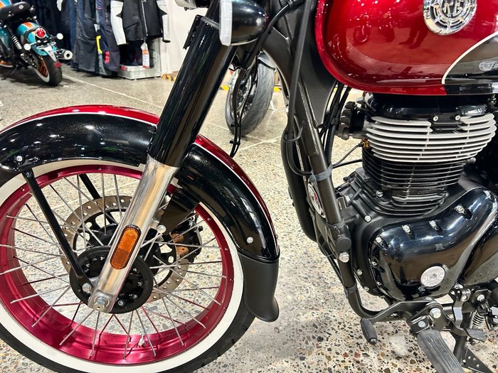 2025 Royal Enfield GOAN 350 RED