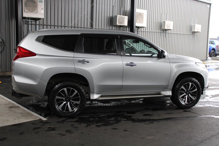 2016 Mitsubishi Pajero Sport Exceed
