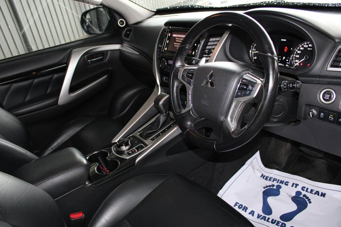 2016 Mitsubishi Pajero Sport Exceed