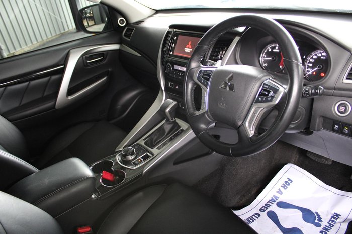 2016 Mitsubishi Pajero Sport Exceed