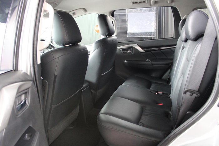 2016 Mitsubishi Pajero Sport Exceed