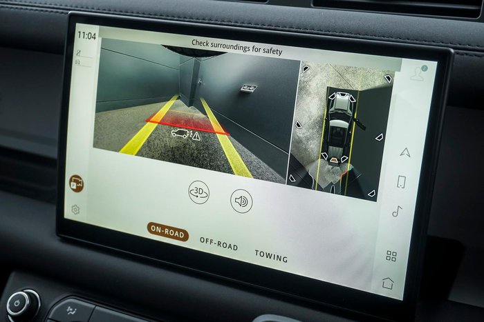 2025 Land Rover Defender 110 D250 S