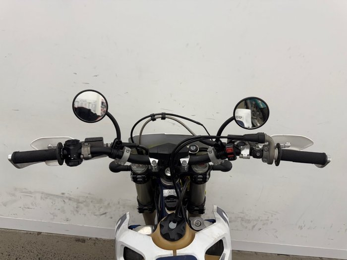 2019 Husqvarna TE250i White