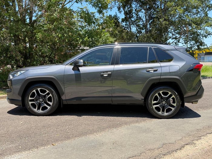 2020 Toyota RAV4 Edge