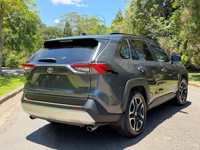 2020 Toyota RAV4 Edge