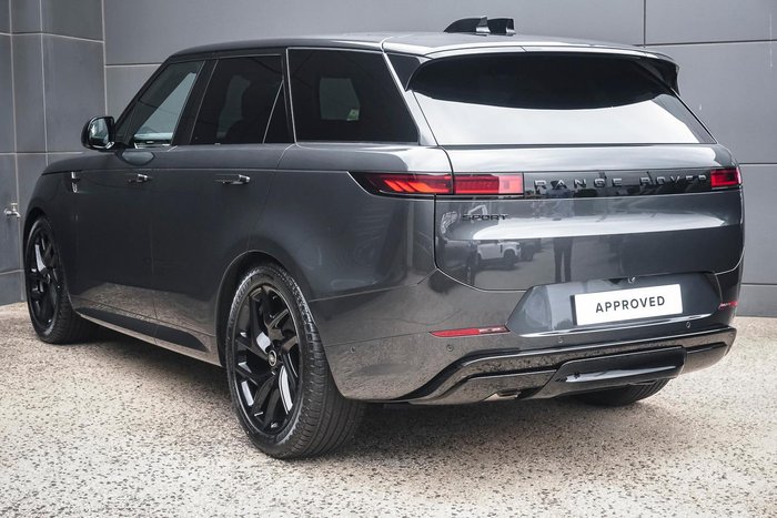 2025 Land Rover Range Rover Sport D250 Dynamic SE