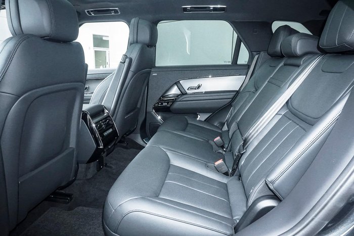 2025 Land Rover Range Rover Sport D250 Dynamic SE