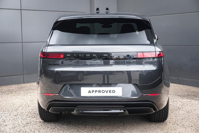 2025 Land Rover Range Rover Sport D250 Dynamic SE