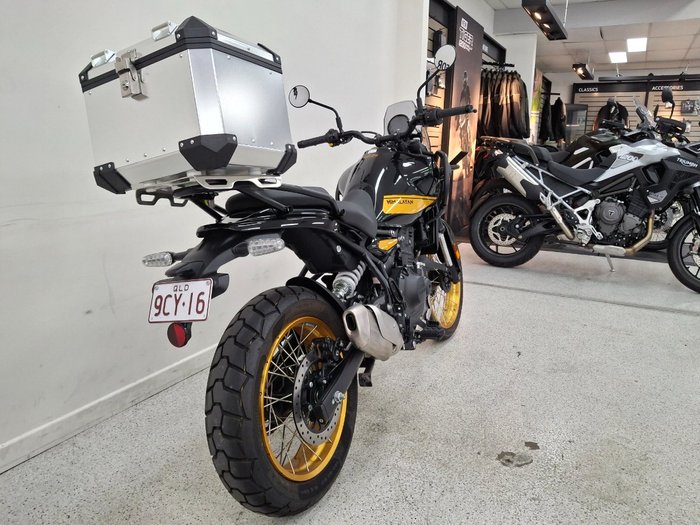 2025 Royal Enfield HIMALAYAN 450 Black