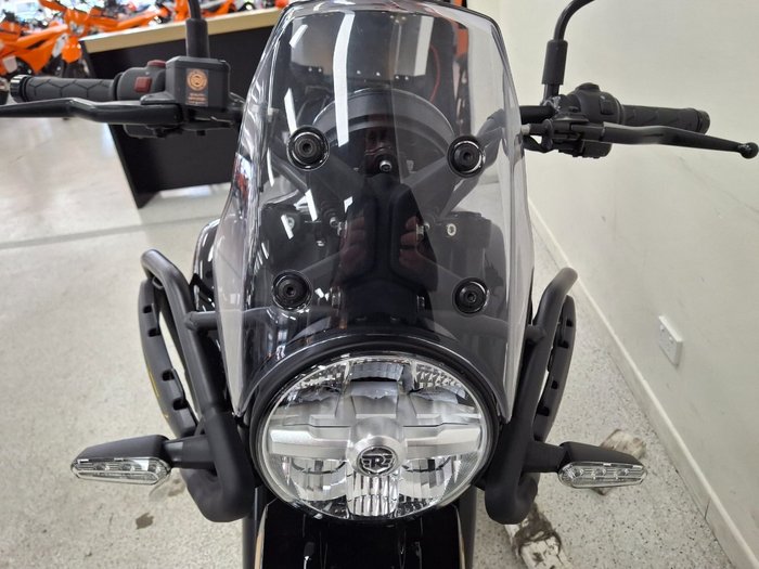 2025 Royal Enfield HIMALAYAN 450 Black