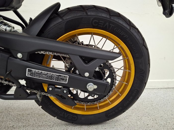 2025 Royal Enfield HIMALAYAN 450 Black