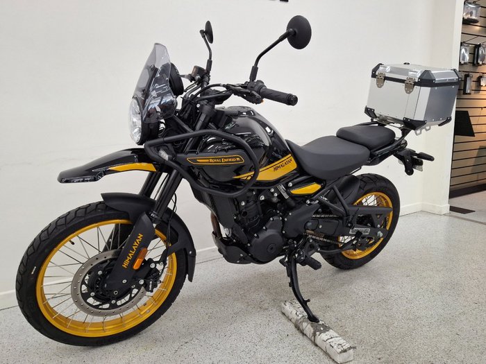 2025 Royal Enfield HIMALAYAN 450 Black