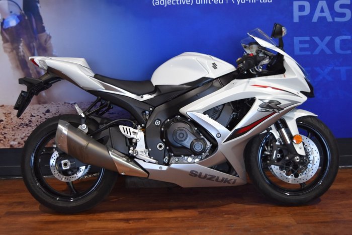 2009 Suzuki GSX-R750 White