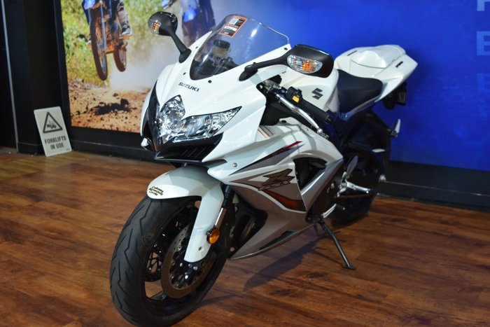 2009 Suzuki GSX-R750 White
