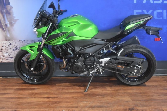 2022 Kawasaki Z400 Black